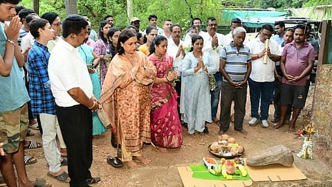 Dr. Deviya Rane in Parye