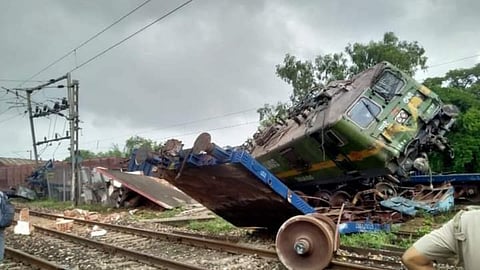 West Bengal Train Accident Video