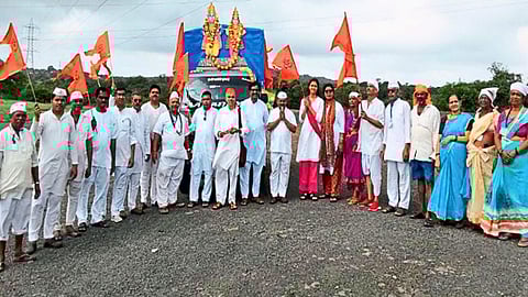 दिंड्यांना भेट