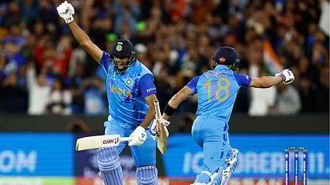 R Ashwin and Virat Kohli