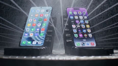 Oneplus Introduces Rain Water Touch Feature In Its New Phone Which Beats Iphone: