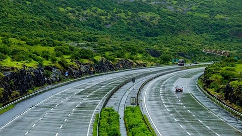 Mumbai Goa Highway Block: मुंबई-गोवा महामार्गावर 4 तासांचा ब्लॉक; 'या' पर्यायी मार्गांनी करा प्रवास!
