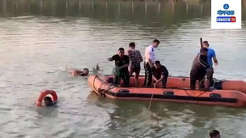 Boat Capsizes in Gujarat