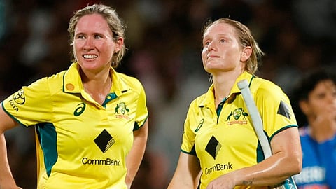 Alyssa Healy - Beth Mooney