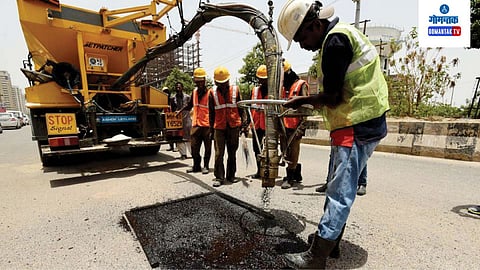 Former Minister Nilesh Cabral: तत्कालीन सार्वजनिक बांधकाममंत्री नीलेश काब्राल यांनी आणलेले जेट पॅचर मशीन खड्डे बुजवण्यात अयशस्वी