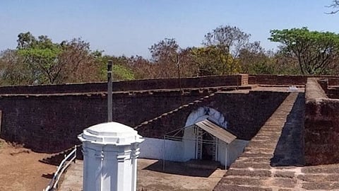 Goa Mormugao Fort: मराठ्यांनी फतेह केलेला मुरगावचा किल्ला तुम्ही पाहिलाय का?