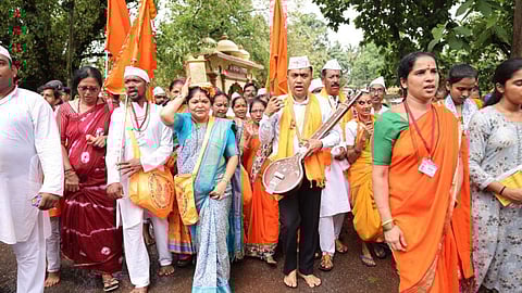 Goa CM Dr. Pramod Sawant And Sulakshana Sawant