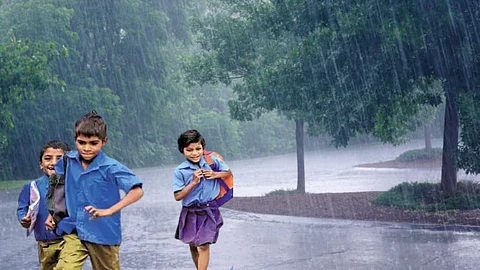 गोव्यात रेड अलर्ट; बारावीपर्यंतच्या विद्यार्थी, शिक्षकांना सुट्टी