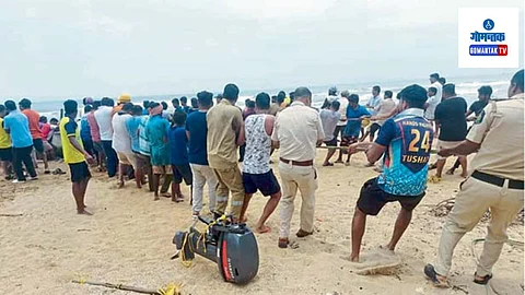 Rajbagh Boat Accident: पाटणे येथीलही बोट सकाळी समुद्रात जोरदार लाटांच्या माऱ्याने उलटली