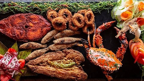 Goan Seafood: गोवन सीफूड प्रेमींनो 'या' 8 रेस्टांरट्सना नक्की भेट द्या! यादगार बनवा गोवा ट्रीप