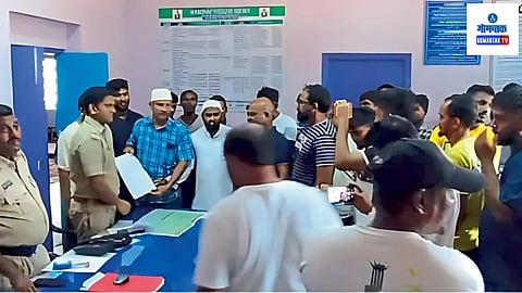 Canacona Dispute News: 'जुलूस' काढण्यावरून काणकोणमध्ये सध्या गुंता निर्माण झाला आहे. हिंदुत्ववादी संघटनांच्या विरोधामुळे प्रशासकीय यंत्रणेने ''जुलूस''ला तिसऱ्यांदा परवानगी नाकारली आहे.