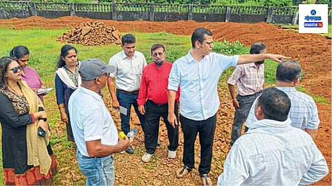 Cuncolim Futsal Ground: युरी आलेमाव यांनी शुक्रवारी माड्डीकटो-कुंकळ्ळी येथे फुटसाल मैदानाच्या कामाची पायाभरणी केली आणि युवकांनी आपले क्रीडा कौशल्य विकसित करण्याचे आवाहन केले.