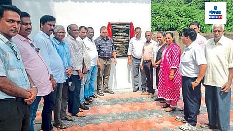 Chodan Madel Panchayat: सुमारे ५० लाख रुपये खर्च करून चोडण पंचायत क्षेत्रातील दोन स्मशानभूमींचे नूतनीकरण करण्यात आले आहे. ग्रामीण विकास यंत्रणेच्या सहकार्यातून देवगी आणि मुड्डी येथील स्मशानभूमीत आवश्यक सुविधा उपलब्ध करून देण्यात आल्या आहेत.