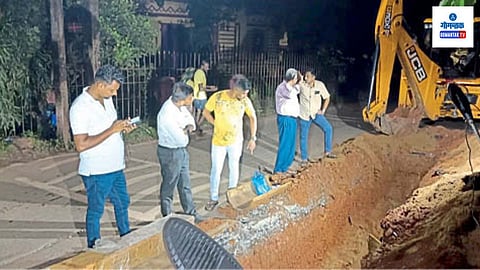 Anjuna Substations: हणजूण येथील उपकेंद्राला जोडणारे ३३ केव्ही मुख्य वीज केबल शुक्रवारी पहाटे ३ वाजता नादुरुस्त झाले. त्यामुळे ऐन दिवाळीत आणि लक्ष्मीपूजनादिनीच हणजूण-कायसूव तसेच आसगाव पंचायत कार्यक्षेत्रातील स्थानिकांना खंडित वीजपुरवठ्याचा सामना करावा लागला.