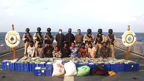 Indian Navy Drug Bust: अरबी समुद्रात 500 किलो ड्रग्ज जप्त; भारतीय नौदलाची मोठी कारवाई