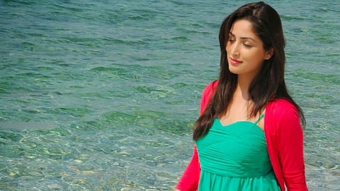 Yami Gautam Beach Look: मनमोहिनी 'यामी'ची अदा चाहत्यांना सुखावते!
