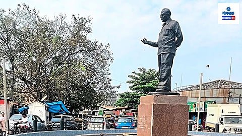 T B Cunha Statue