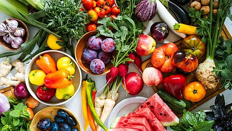 Heart Disease: हृदयविकाराचा धोका कमी करण्यासाठी शाकाहार की मासांहार चांगला? महत्वाचं संशोधन आलं समोर