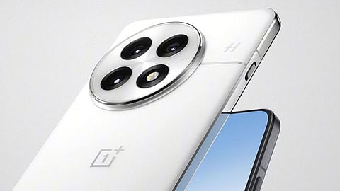 OnePlus 13 launching: वन प्लस 12 पेक्षा 13 मध्ये काय खास, भारतात कधी होणार लॉन्च? पाच महत्वाचे मुद्दे