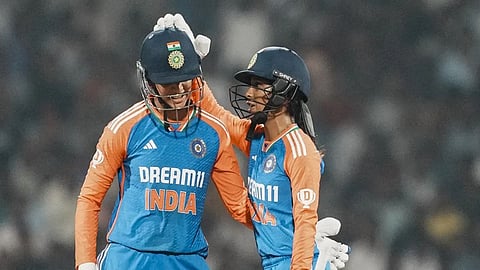 IND W vs IRE W: स्मृती-प्रतिकाचं वादळ! टीम इंडियानं रचला इतिहास; पहिल्यांदा ओलांडला 400 धावांचा टप्पा