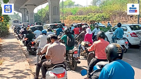 News Mandovi Bridge Traffic