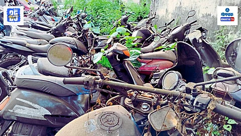 Mapusa police station abandoned vehicles