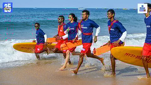 Lifeguards Rescue 8 People Goa
