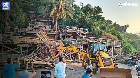 Romeo Lane shack demolition
