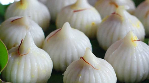 उकडीच्या मोदकांना डोंबिवलीकरांची पसंती