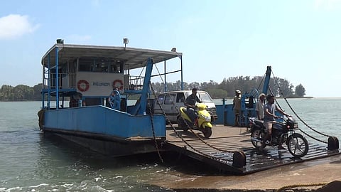 Passenger's condition due to closure of fifth ferry on Chodan-Ribandar route