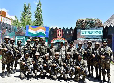 Northern Army commander visits LOC, asks troops to be prepared for future challenges