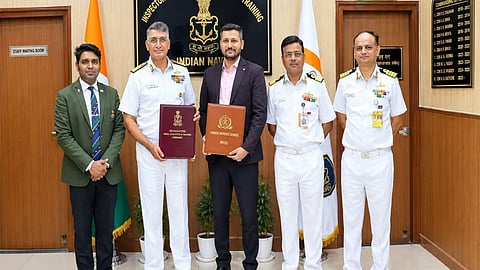 Alt="CDS Founder & CEO Er. Vinay Rai and Rear Admiral Aditya Hara signs MoU"