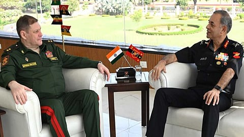Alt="Russian Lt Gen Igor Anatolyevich Seritsky with Indian Lt Gen Mohit Malhotra"