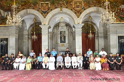 President Ram Nath Kovind on Tuesday conferred gallantry award during Defence Investiture Ceremony (Image: Twitter)