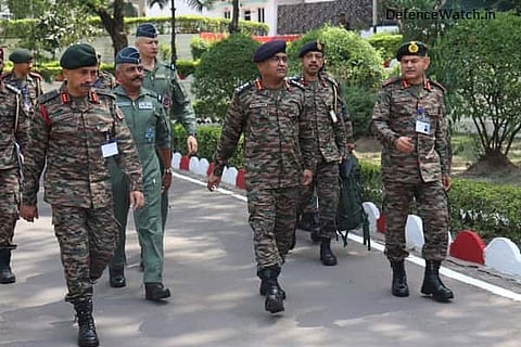 Army Chief visits Northern Command to review the operational preparedness (Photo: ADGPI)