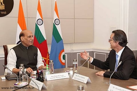 CEO of French aircraft engine maker SAFRAN Group meets Defence Minister Rajnath Singh and discussed India expansion plan (Photo: MoD)