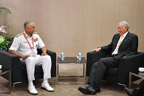 Naval Chief calls on Singapore Defence Minister to discuss bilateral ties