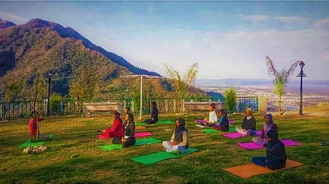 Getaway from Dehradun to relax & reflect at this 3-day camping experience in Rishikesh!