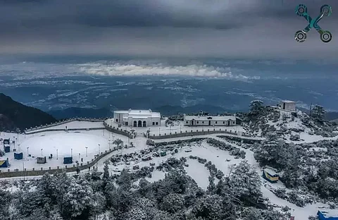 https://www.euttaranchal.com/tourism/sir-george-everest-house.php