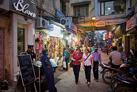 Top Street Markets In Delhi And What All You Can Buy From Here!