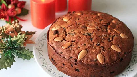 Rozana bakery's Viral Christmas Rum Cake