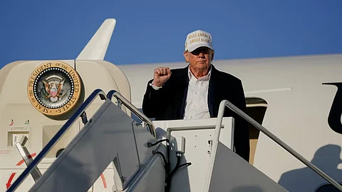 Tiny Qatar gifts a `flying palace' to mighty Trump ahead of his Doha visit