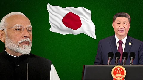 Xi Jinping and narendra modi with japan flag
