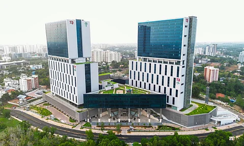 Lulu Twin tower
