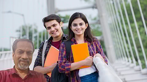 Sridhar Vembu, students