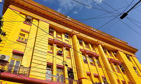 കൊല്ക്കത്ത സ്റ്റോക് എക്സ്ചേഞ്ച് അടുത്ത ദീപാവലിക്ക് ഉണ്ടാവില്ല; പ്രാദേശിക ഓഹരി വിപണികളുടെ കാലം അവസാനിക്കുന്നു