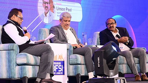 ബാങ്കിംഗ് രംഗം കടന്നു പോകുന്നത് ടെക്നോളജി അപ്ഗ്രേഡിംഗ് കാലഘട്ടത്തിലൂടെ; വെളിച്ചം പകര്ന്ന് പാനല് ചര്ച്ച