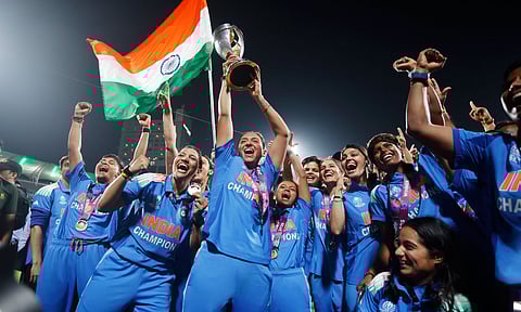 ₹25-30 ലക്ഷത്തില് നിന്ന് ഒറ്റ കുതിപ്പ്! ഒരൊറ്റ രാത്രി തലവര മാറ്റിയെഴുതി ഇന്ത്യന് വനിതാ താരങ്ങള്; ബ്രാന്ഡ് വാല്യുവില് വന്വര്ധന