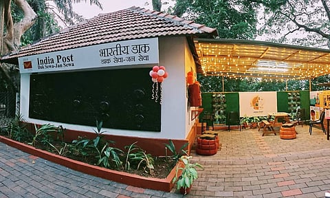 ഇത് കഫെയോ വായനശാലയോ അല്ല, പോസ്റ്റ് ഓഫീസ്! കേരളത്തിലെ ആദ്യ ജെന്സീ എക്സ്റ്റന്ഷന് കൗണ്ടര് കോട്ടയം സി.എം.എസ് കോളേജില് തുറന്ന് തപാല് വകുപ്പ്