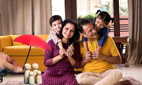 കടക്കെണിയില് പെട്ടാലും കുടുംബം സുരക്ഷിതം; ഇന്ഷുറന്സില് ഈ 'കവചം' ഉണ്ടോ? അറിഞ്ഞിരിക്കാം 150 വര്ഷം പഴക്കമുള്ള ഈ നിയമം